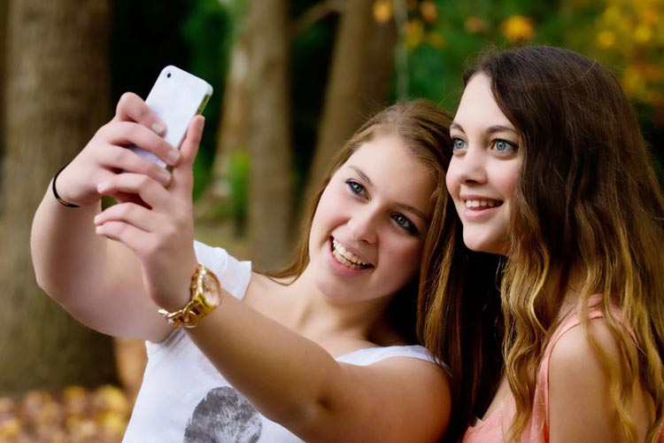 Top 5 Photography Android Apps For Great Selfies